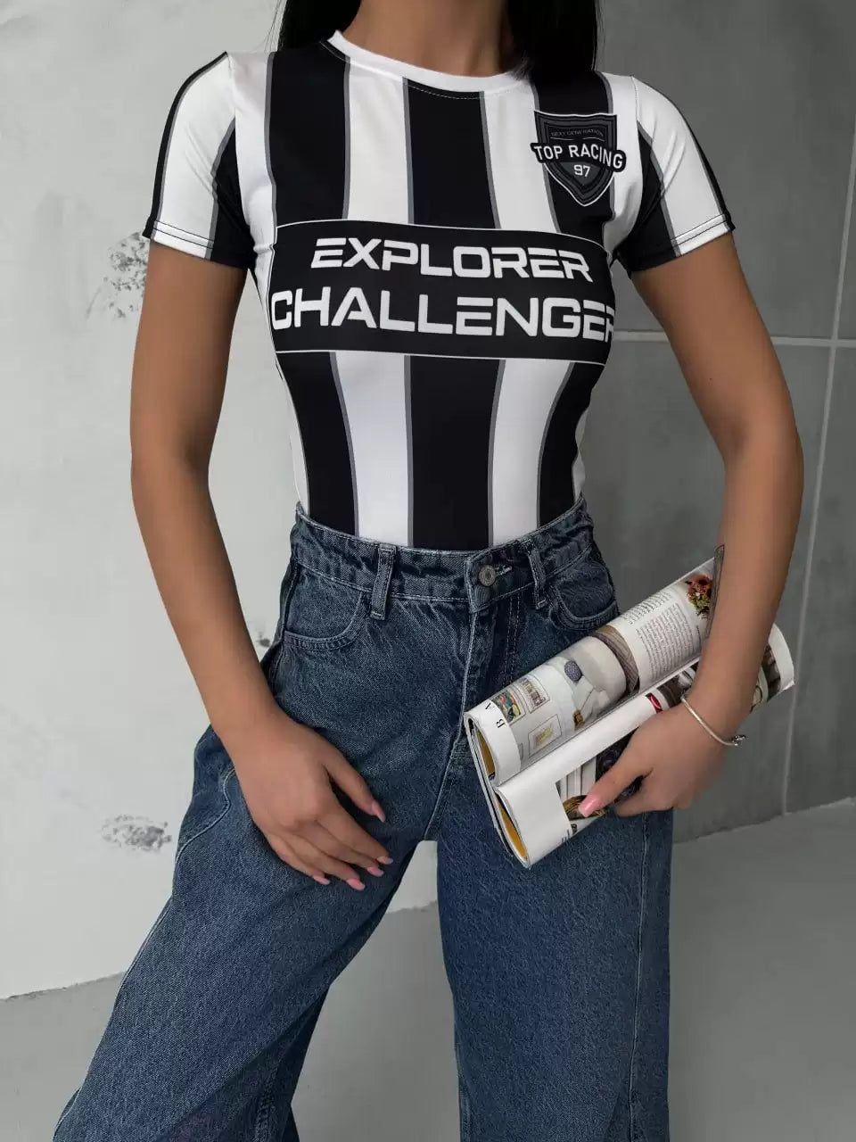 SİYAH BEYAZ FORMA CROP